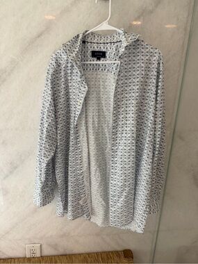 Eton Men’s Blue and White Geometric Button-Down Shirt